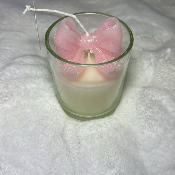 NEW Sincerely Jules Home Pink glitter Bow Christmas 3D Candle - Picture 10 of 10